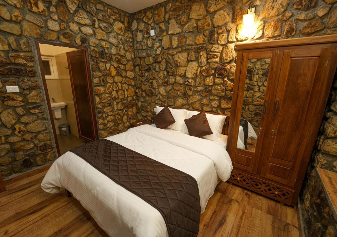Tiyans Stone Castle Private Tea Villa Vagamon By Voye Homes Exterior foto