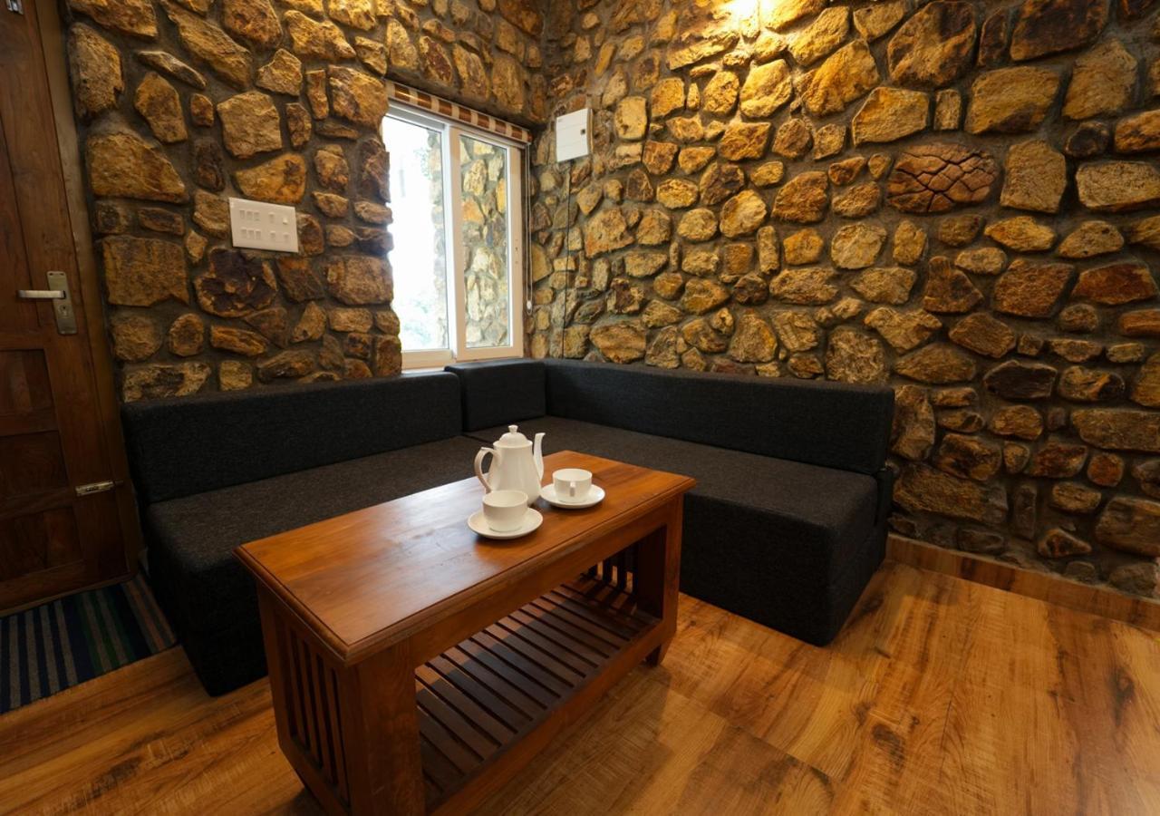 Tiyans Stone Castle Private Tea Villa Vagamon By Voye Homes Exterior foto